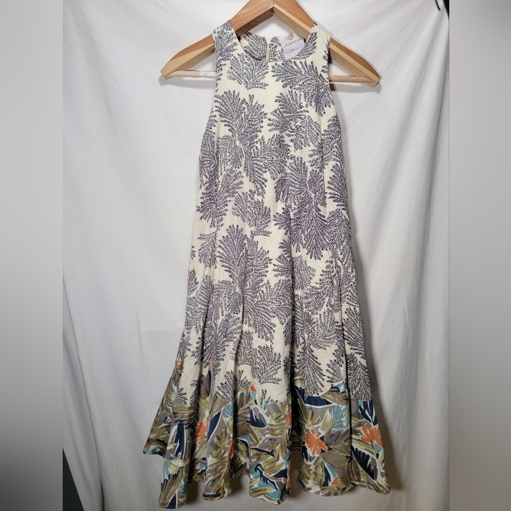 Gorgeous Jessamine size large leaves and flowers flowing dress in amazing shape!